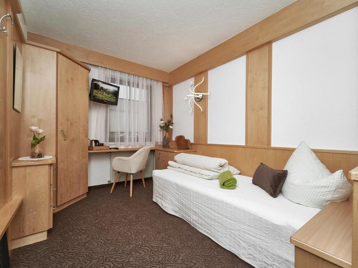 Hotel Felsenstueberl Sölden Buitenkant foto