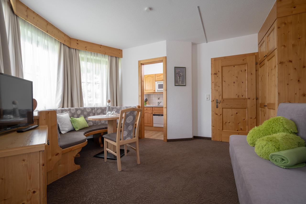 Hotel Felsenstueberl Sölden Buitenkant foto