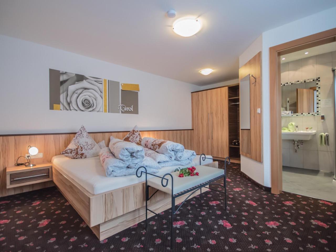 Hotel Felsenstueberl Sölden Buitenkant foto